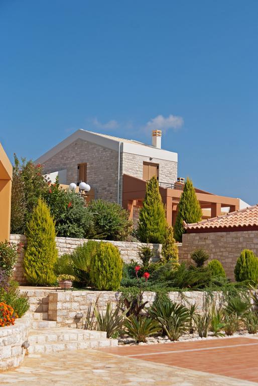 Enastron Villas Kyparissia Exterior photo