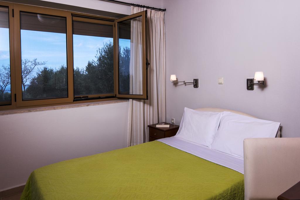 Enastron Villas Kyparissia Exterior photo